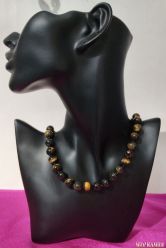 ����  �������� ����  ����: 700 ���